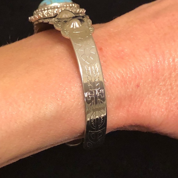 Faux Turquoise and Silver Tone Women's Cuff Bracelet - Picture 4 of 10